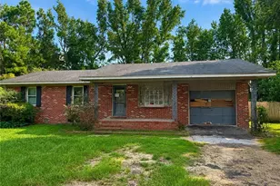 140 Berkley Rd, Saint Pauls, NC 28384 - Photo 1