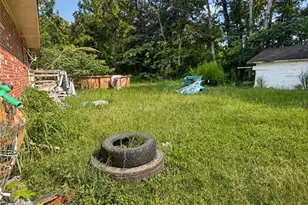 140 Berkley Rd, Saint Pauls, NC 28384 - Photo 16
