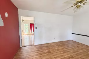 140 Berkley Rd, Saint Pauls, NC 28384 - Photo 4