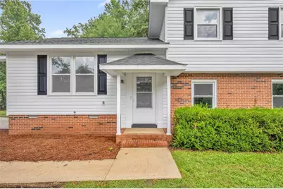 76 Robin Road, Lumberton, NC 28358 - Photo 2