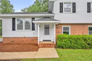 76 Robin Rd, Lumberton, NC 28358 - Photo 2