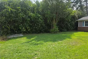 932 Brookridge Dr, Fayetteville, NC 28314 - Photo 4