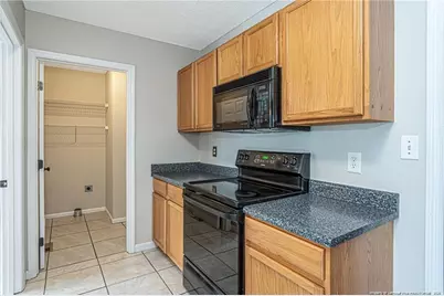 402 Roundtrtee Drive, Fayetteville, NC 28303 - Photo 12