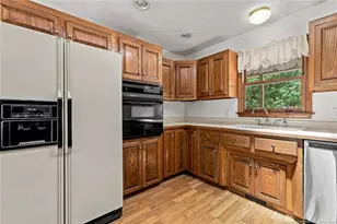 709 Essex Ct, Sanford, NC 27332 - Photo 12