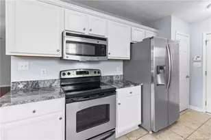 2400 Camp Lejeune Ct, Hope Mills, NC 28348 - Photo 8