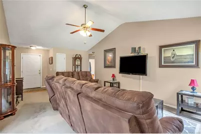 112 Hosta Drive, Raeford, NC 28376 - Photo 8