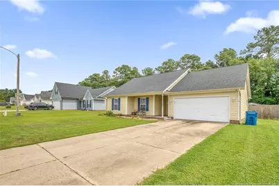 112 Hosta Drive, Raeford, NC 28376 - Photo 2