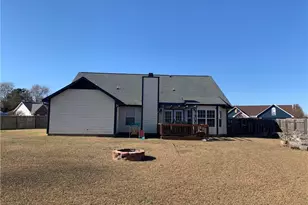 110 Tulane Dr, Raeford, NC 28376 - Photo 2