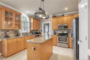 5437 Labrador Dr, Hope Mills, NC 28348 - Photo 14