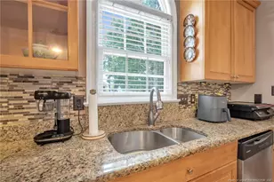5437 Labrador Dr, Hope Mills, NC 28348 - Photo 16