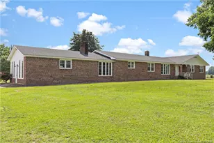 12785 421 Hwy N, Newton Grove, NC 28366 - Photo 2