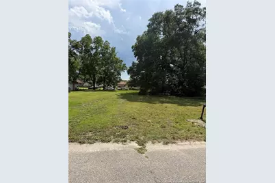 9 Bryant Street, Lumberton, NC 28358 - Photo 1