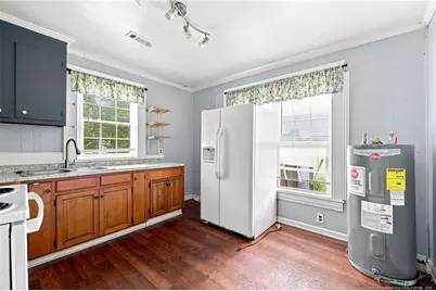 424 E Blount Street, Kinston, NC 28501 - Photo 18