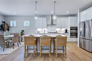 542 Claftin St, Sanford, NC 27330 - Photo 2