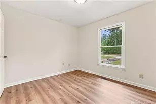 924 E Winds Ln, Fayetteville, NC 28311 - Photo 8