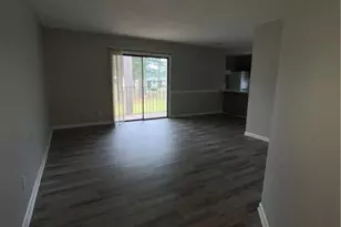 927 Applewood Ln, Fayetteville, NC 28303 - Photo 1