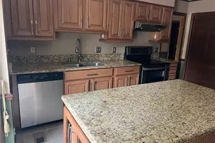603 Hemphill Cir, Fayetteville, NC 28303 - Photo 2