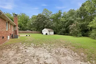 5921 Rustlewood Dr, Fayetteville, NC 28304 - Photo 36