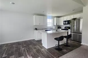 246 Calhoun St, Raeford, NC 28376 - Photo 4
