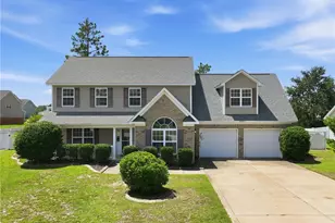2905 Aristocrat Ln, Fayetteville, NC 28306 - Photo 2