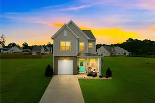 133 Sailfish Pl, Raeford, NC 28376 - Photo 1
