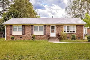 429 Morningside Dr, Fayetteville, NC 28311 - Photo 1