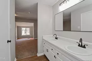 5609 Bowman Ct, Fayetteville, NC 28304 - Photo 16