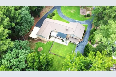 607 Pineknoll Drive, Sanford, NC 27330 - Photo 8