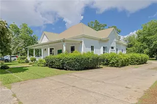 307 McCaskill Ave, Maxton, NC 28364 - Photo 2