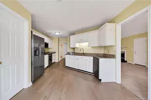 3568 Gables Dr, Fayetteville, NC 28311 - Photo 16
