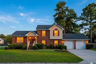 6828 Jacobs Creek Circle Dr, Fayetteville, NC 28306 - Photo 2
