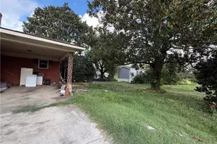 182 Pecan Rd, Fairmont, NC 28340 - Photo 4
