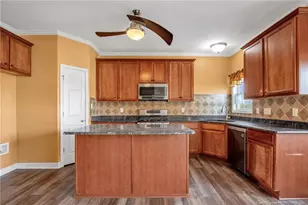 5929 Lillytrotter Dr, Hope Mills, NC 28348 - Photo 10