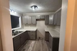 1208 N Forest Dr N, Fayetteville, NC 28303 - Photo 8