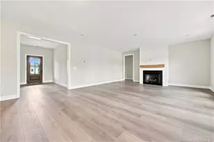305 Mace St, Sanford, NC 27332 - Photo 4