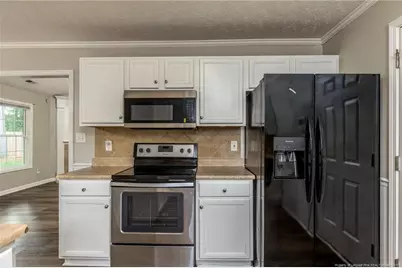 300 Pageant Court, Hope Mills, NC 28348 - Photo 10