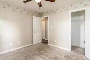 300 Pageant Ct, Hope Mills, NC 28348 - Photo 16