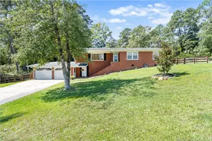 3425 Clearwater Dr, Fayetteville, NC 28311 - Photo 1