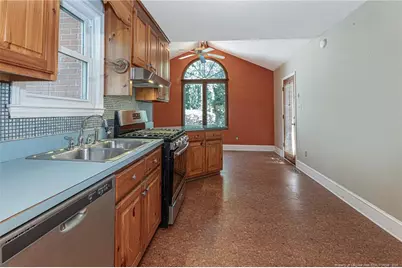 725 Poole Drive, Fayetteville, NC 28303 - Photo 10