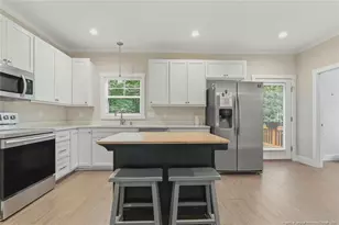 407 W Mooring, Sanford, NC 27332 - Photo 6