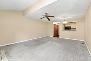 1218 Huntsman Ct, Fayetteville, NC 28303 - Photo 12