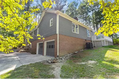 16401 Lakeshore Drive, Wagram, NC 28396 - Photo 10