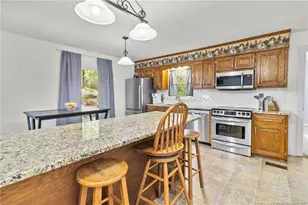 16401 Lakeshore Dr, Wagram, NC 28396 - Photo 18