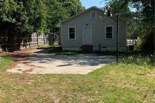 2123 B Elvira St, Fayetteville, NC 28303 - Photo 2
