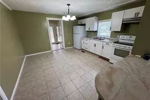 75 Delmar St, Lumberton, NC 28358 - Photo 8