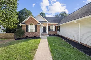 161 Oakmount Dr, Raeford, NC 28376 - Photo 2