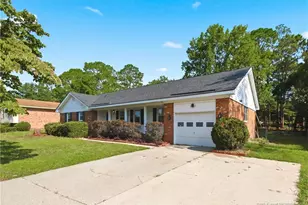 3724 Masters Dr, Hope Mills, NC 28348 - Photo 2