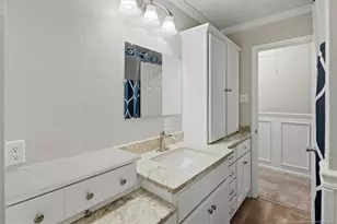 1310 Camelot Dr, Fayetteville, NC 28304 - Photo 14