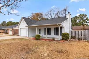 5748 Pepperbush Dr, Fayetteville, NC 28304 - Photo 2