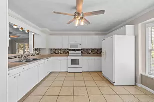 995 Eastman Rd, Fayetteville, NC 28314 - Photo 8